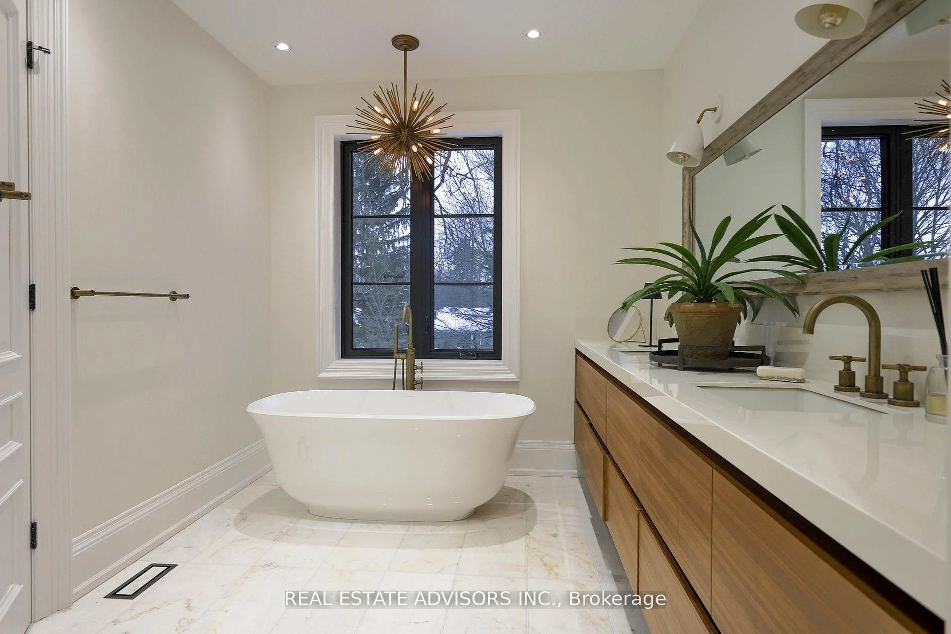 Photo 58 of 20 Arrowstook Road, North York, Bayview Village — HOMEH