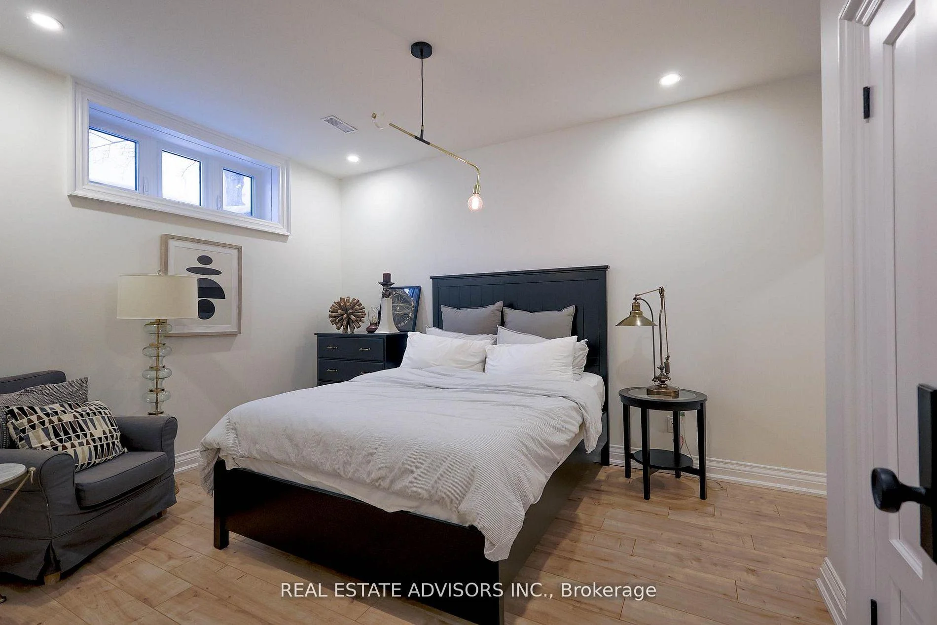 Photo 73 of 20 Arrowstook Road, North York, Bayview Village — HOMEH