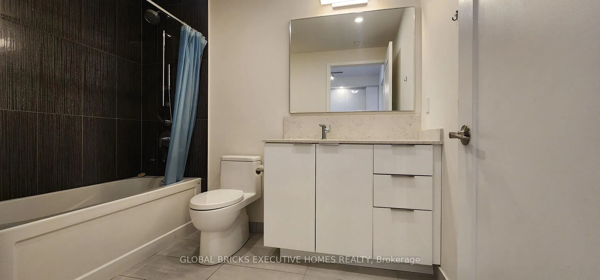 Photo 7 of Unit 4503, 28 Freeland Street, Toronto, Waterfront Communities — HOMEH