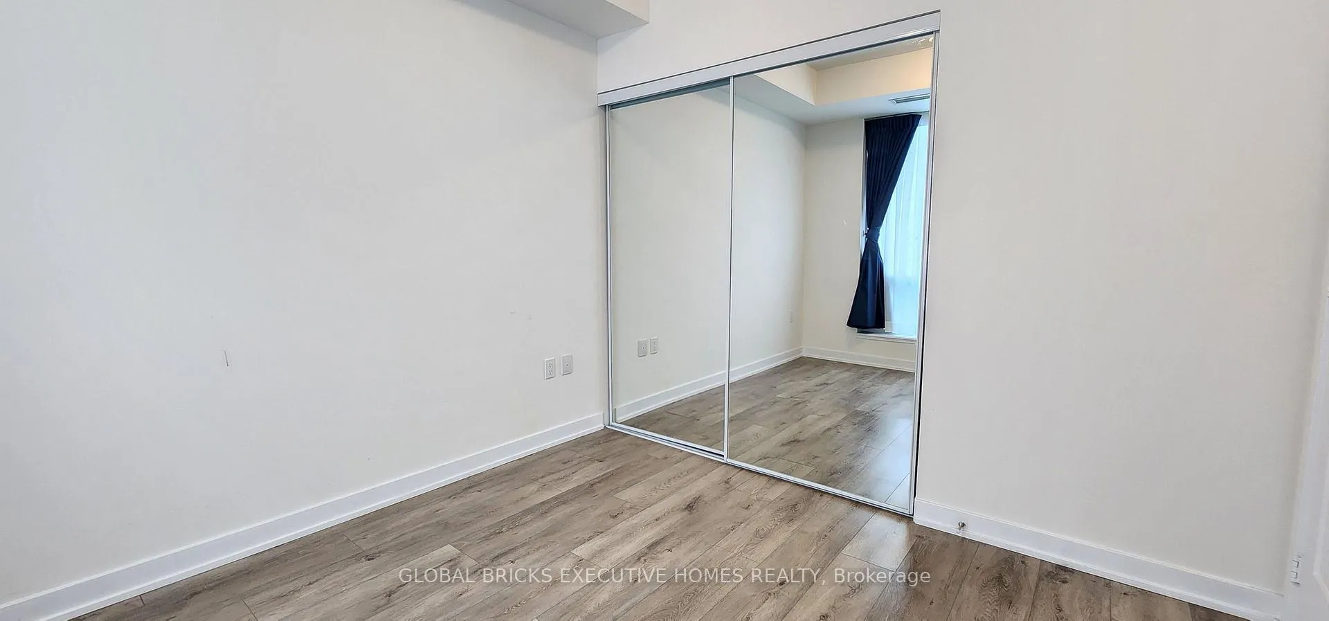 Photo 11 of Unit 4503, 28 Freeland Street, Toronto, Waterfront Communities — HOMEH