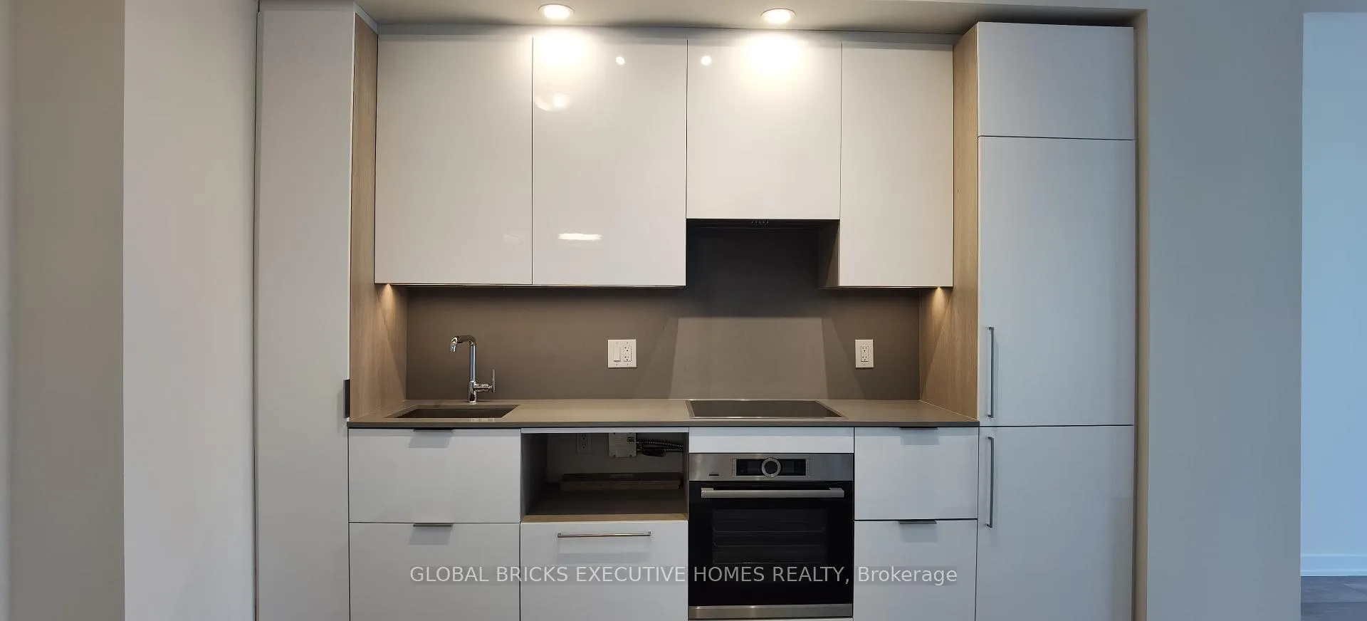 Photo 12 of Unit 4503, 28 Freeland Street, Toronto, Waterfront Communities — HOMEH