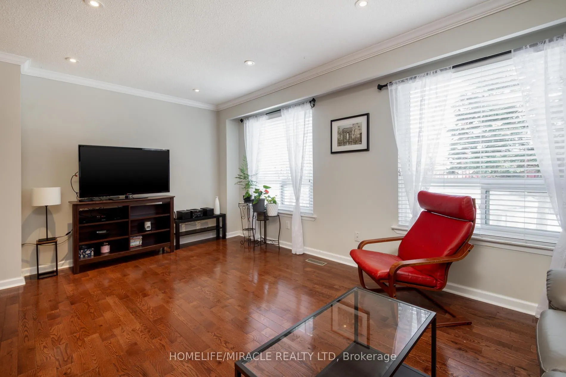 Photo 6 of Unit 51, 70 Moregate Crescent, Brampton, Central Park — HOMEH