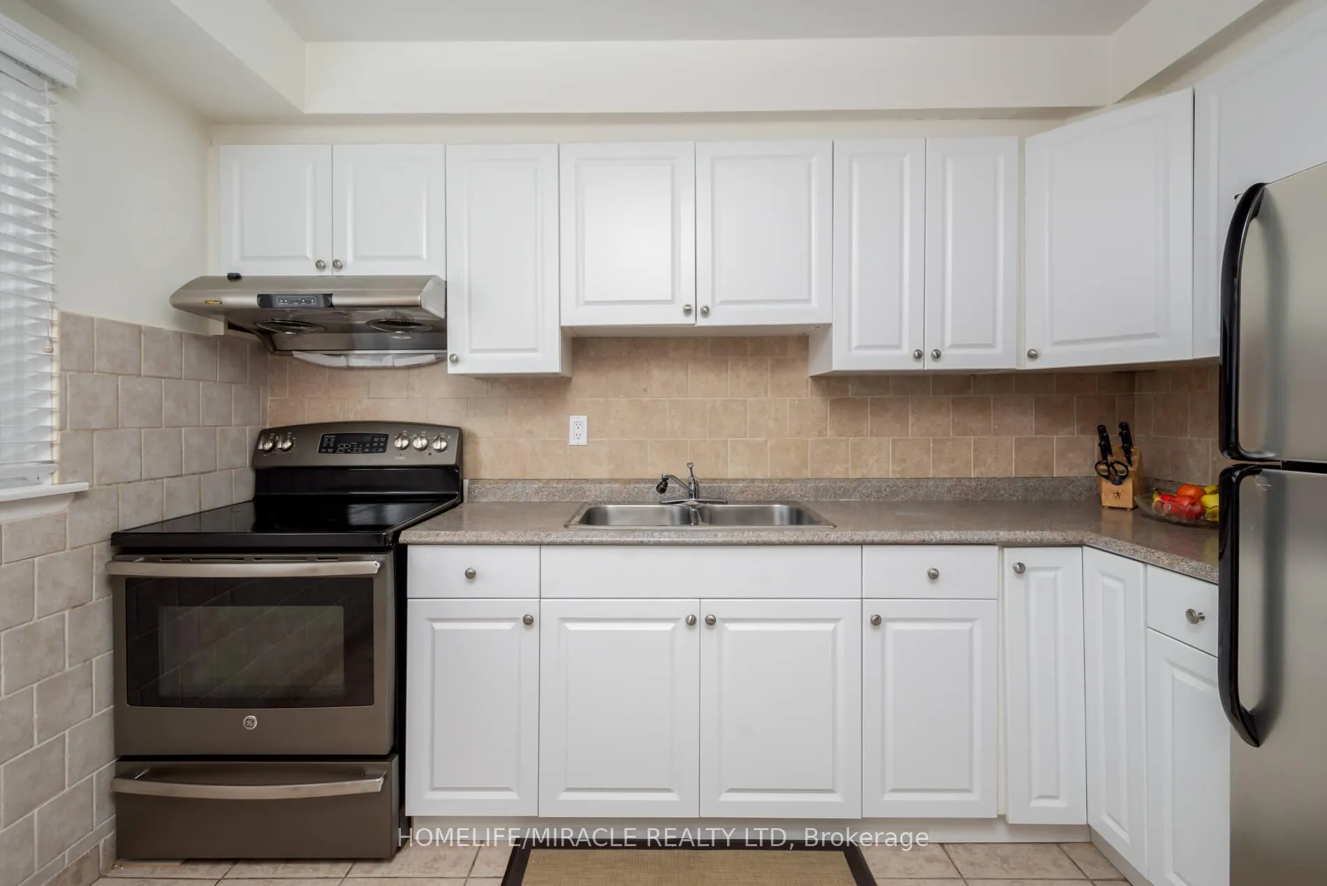 Photo 17 of Unit 51, 70 Moregate Crescent, Brampton, Central Park — HOMEH