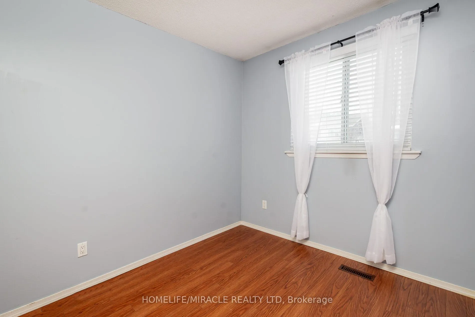 Photo 26 of Unit 51, 70 Moregate Crescent, Brampton, Central Park — HOMEH