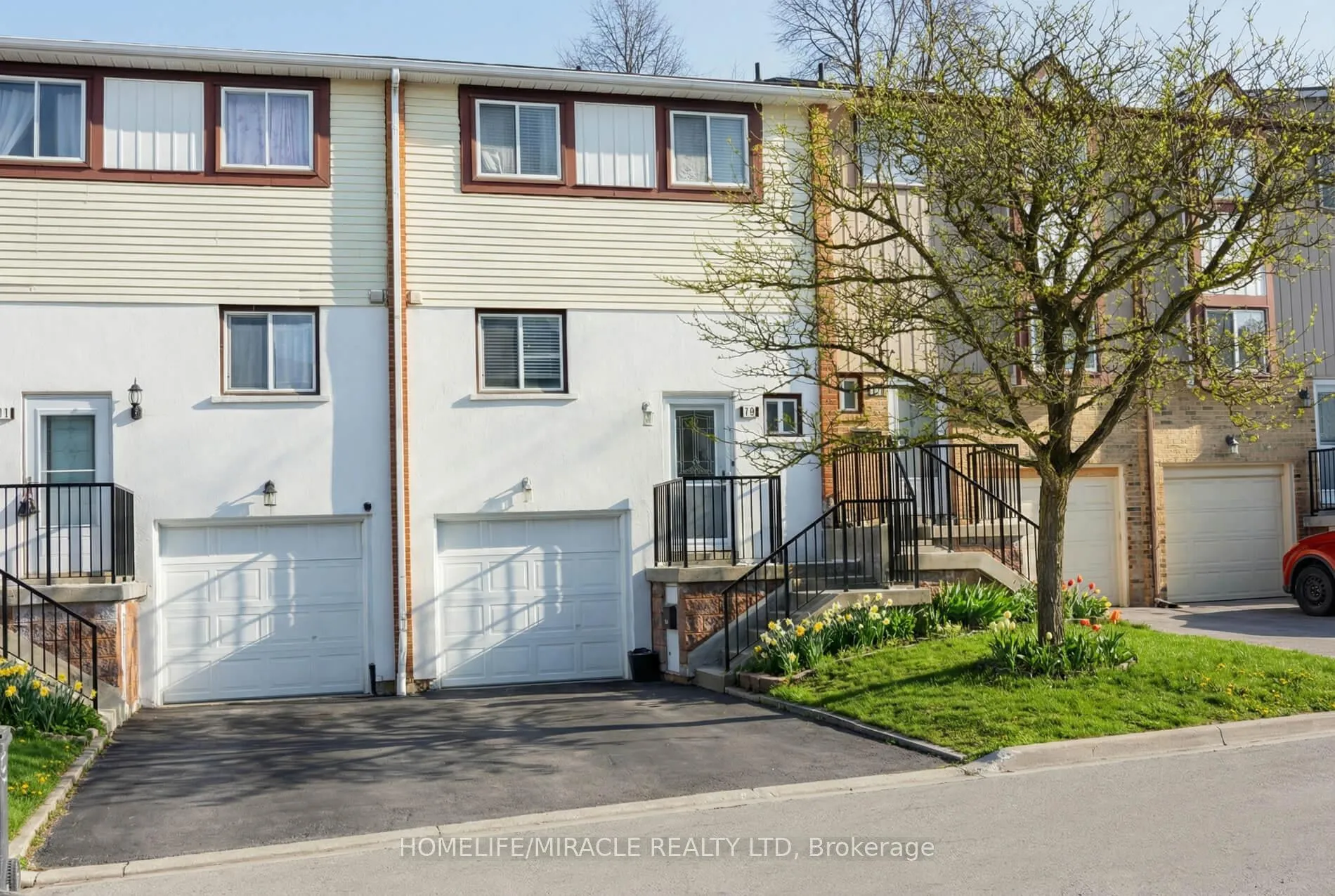 Photo 36 of Unit 51, 70 Moregate Crescent, Brampton, Central Park — HOMEH