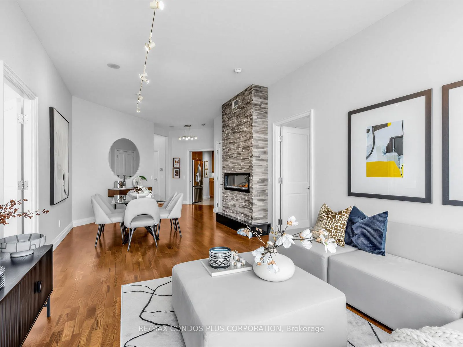 Photo 12 of Unit PH2, 208 Queens Quay W, Toronto, Waterfront Communities — HOMEH