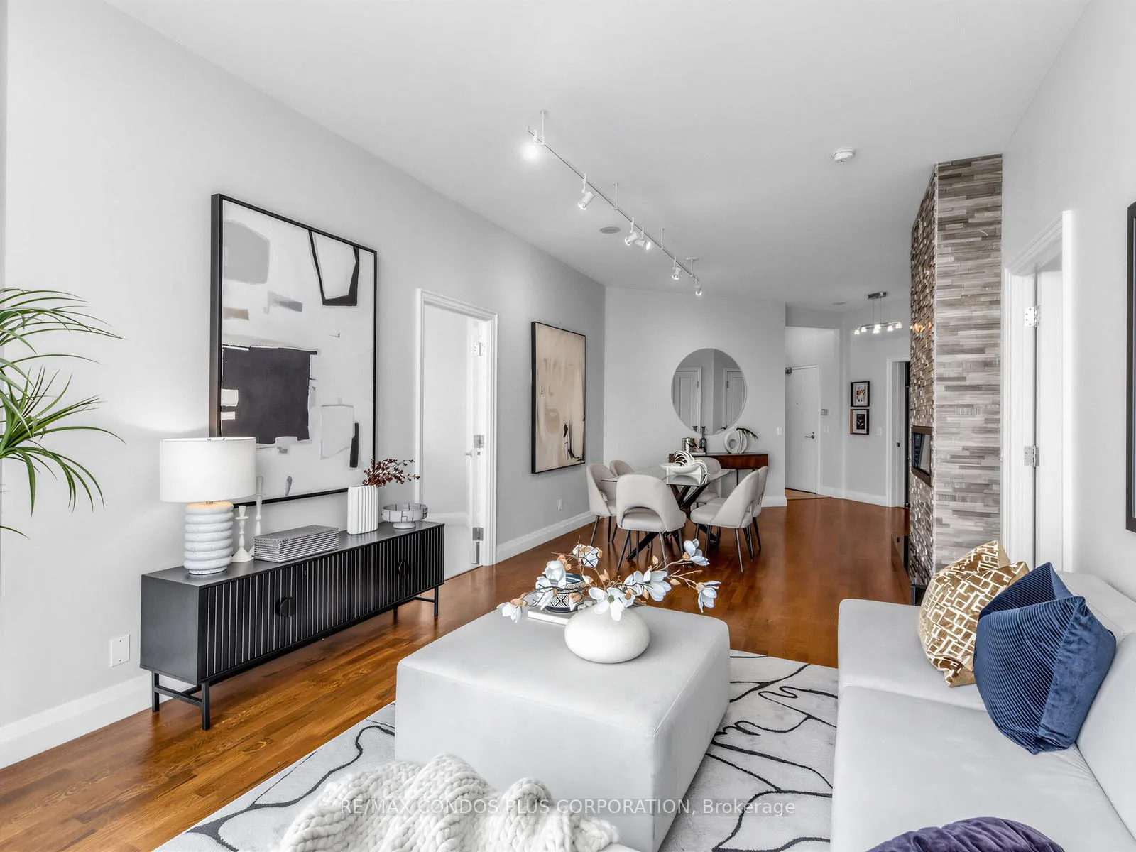 Photo 13 of Unit PH2, 208 Queens Quay W, Toronto, Waterfront Communities — HOMEH