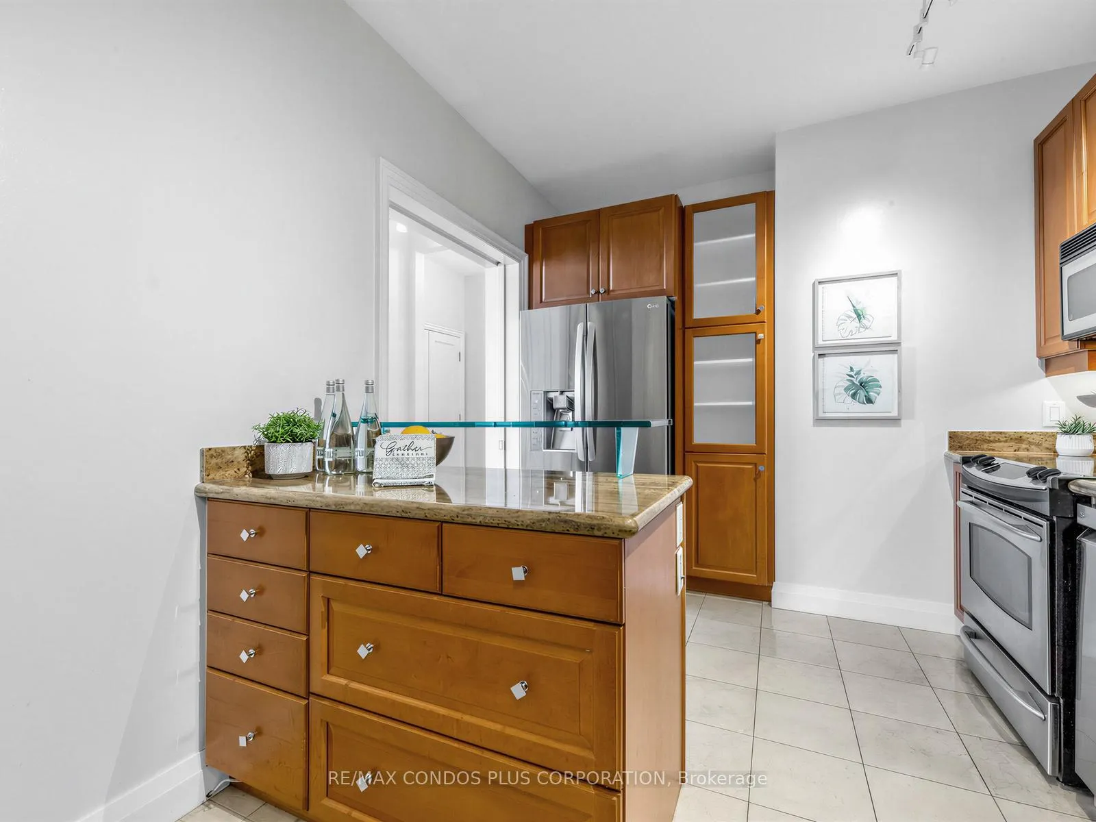 Photo 17 of Unit PH2, 208 Queens Quay W, Toronto, Waterfront Communities — HOMEH