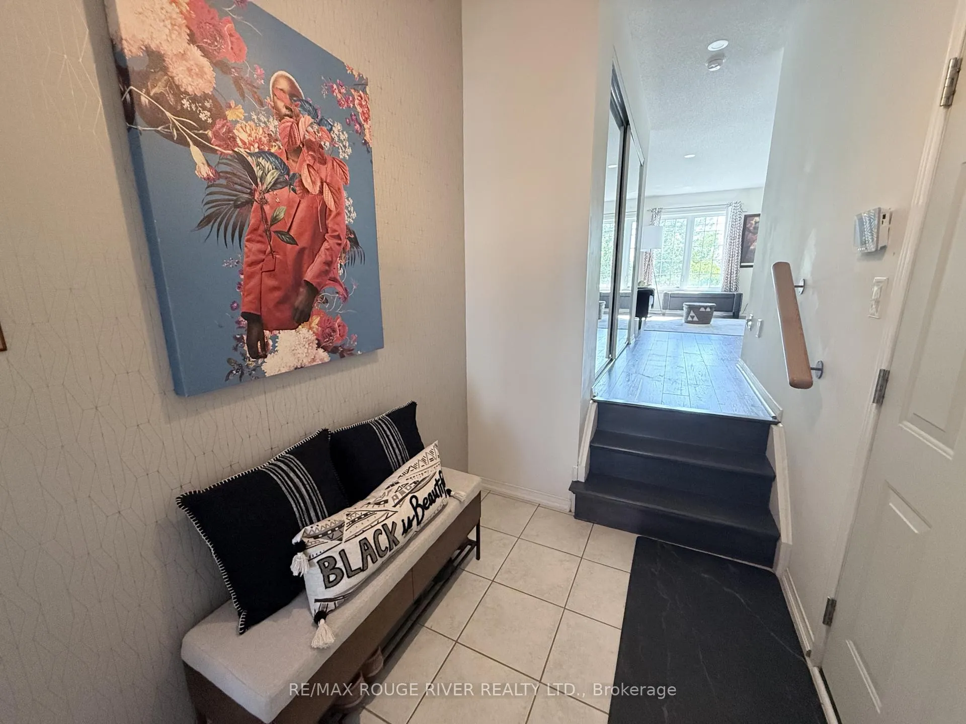 Photo 4 of 906 Audley Road N, Ajax, Central East — HOMEH