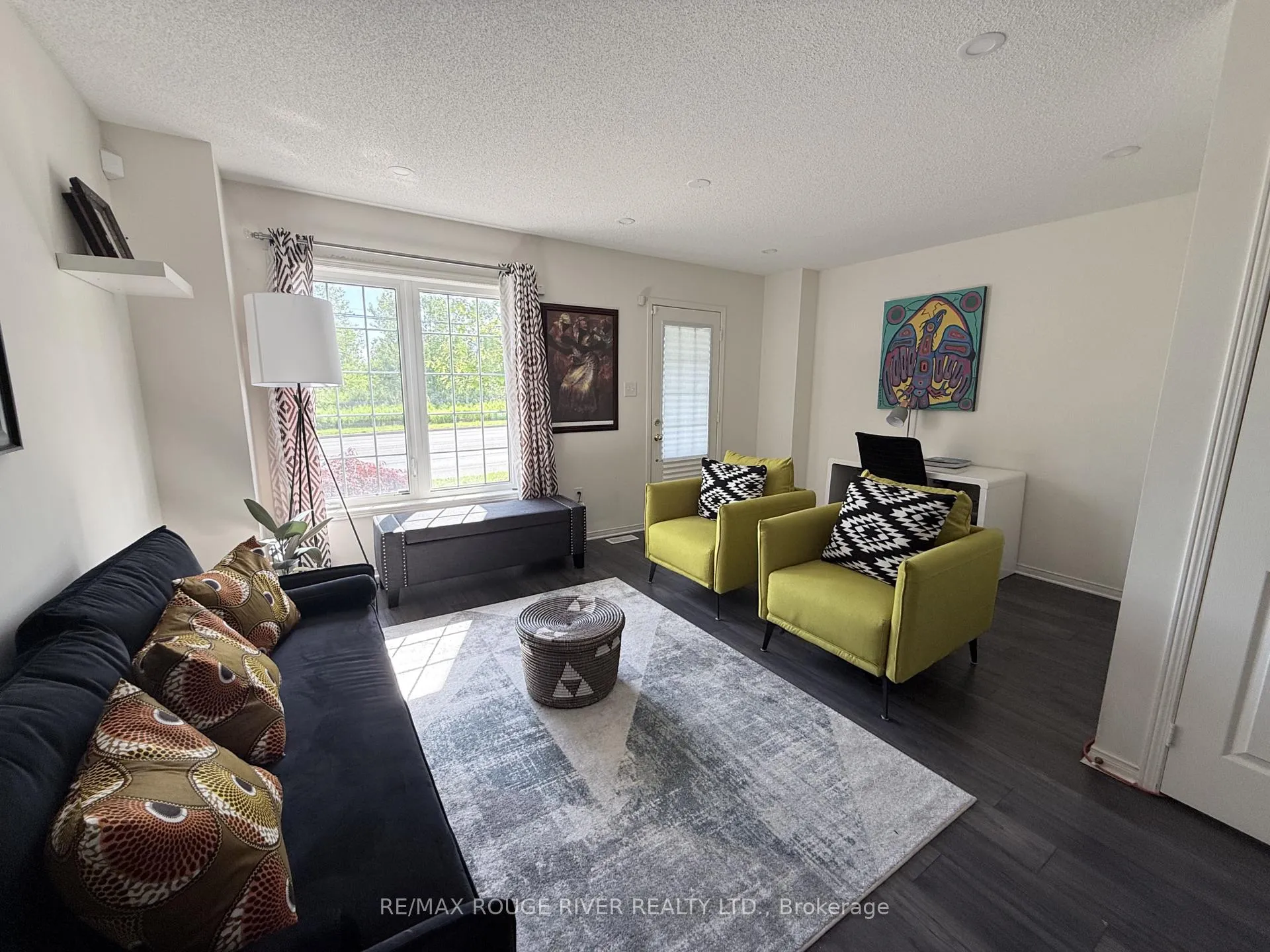 Photo 7 of 906 Audley Road N, Ajax, Central East — HOMEH
