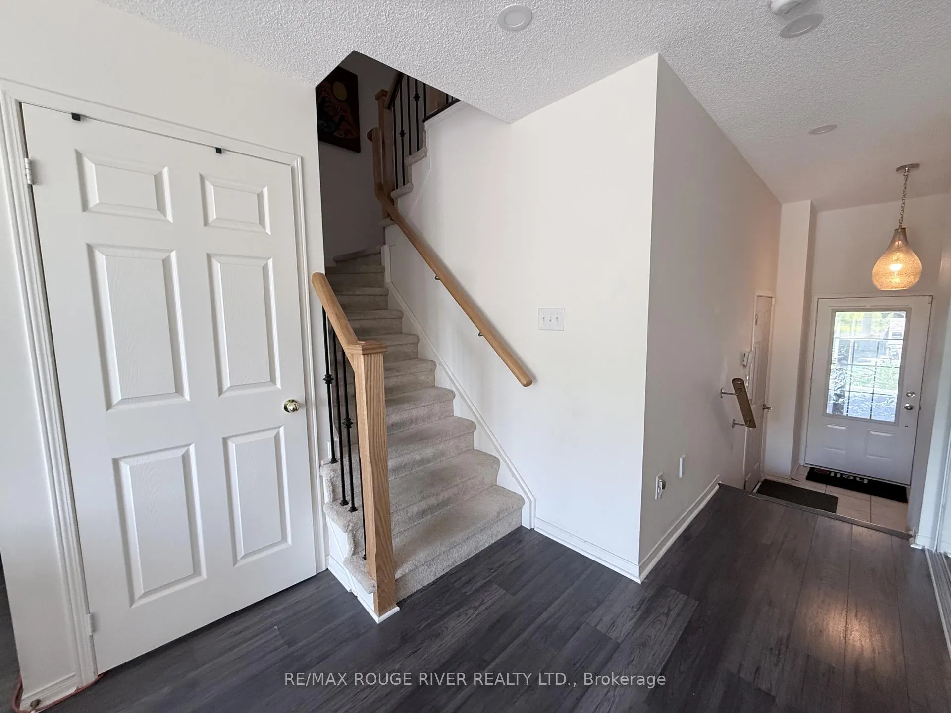 Photo 9 of 906 Audley Road N, Ajax, Central East — HOMEH