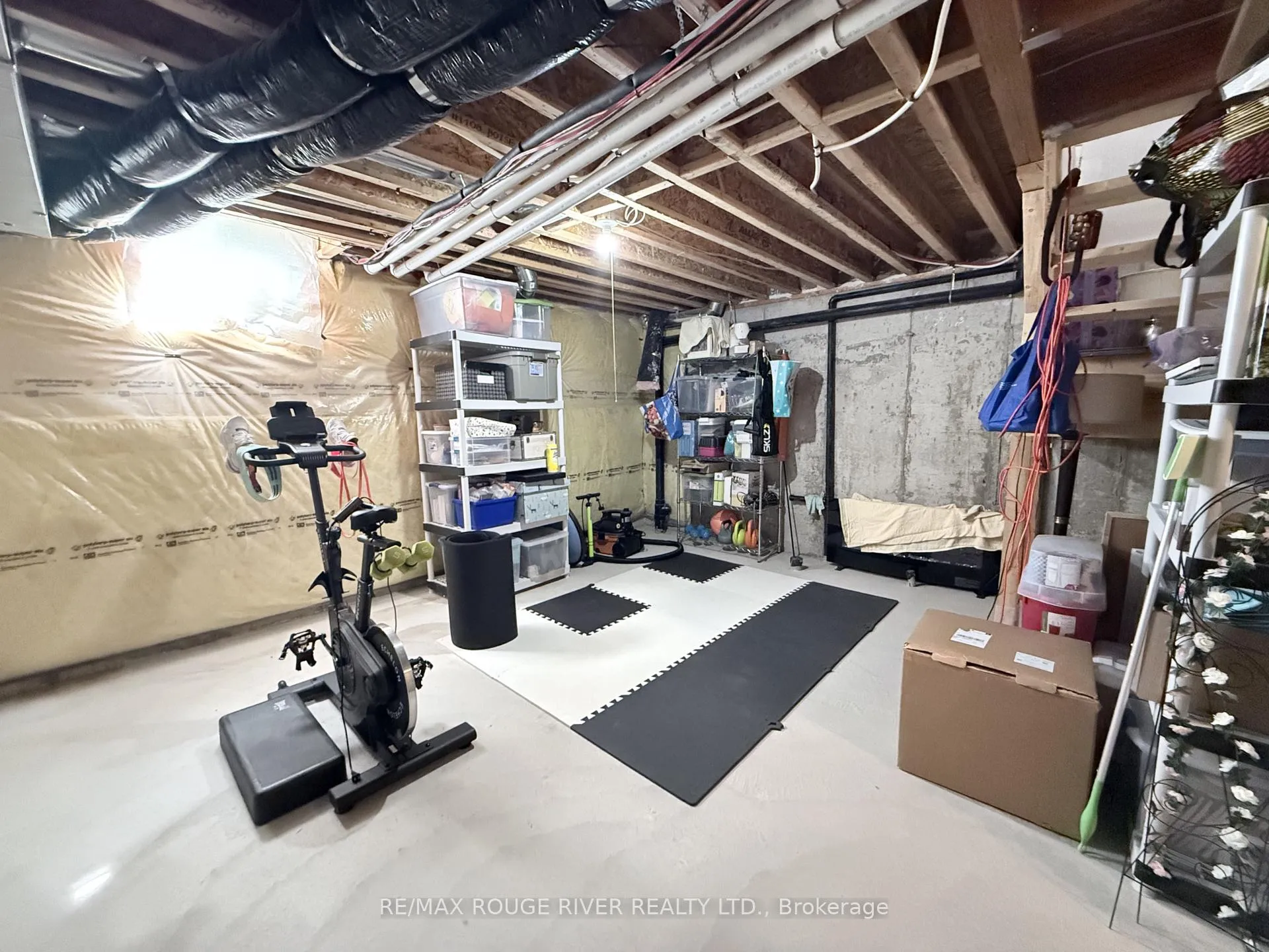 Photo 10 of 906 Audley Road N, Ajax, Central East — HOMEH