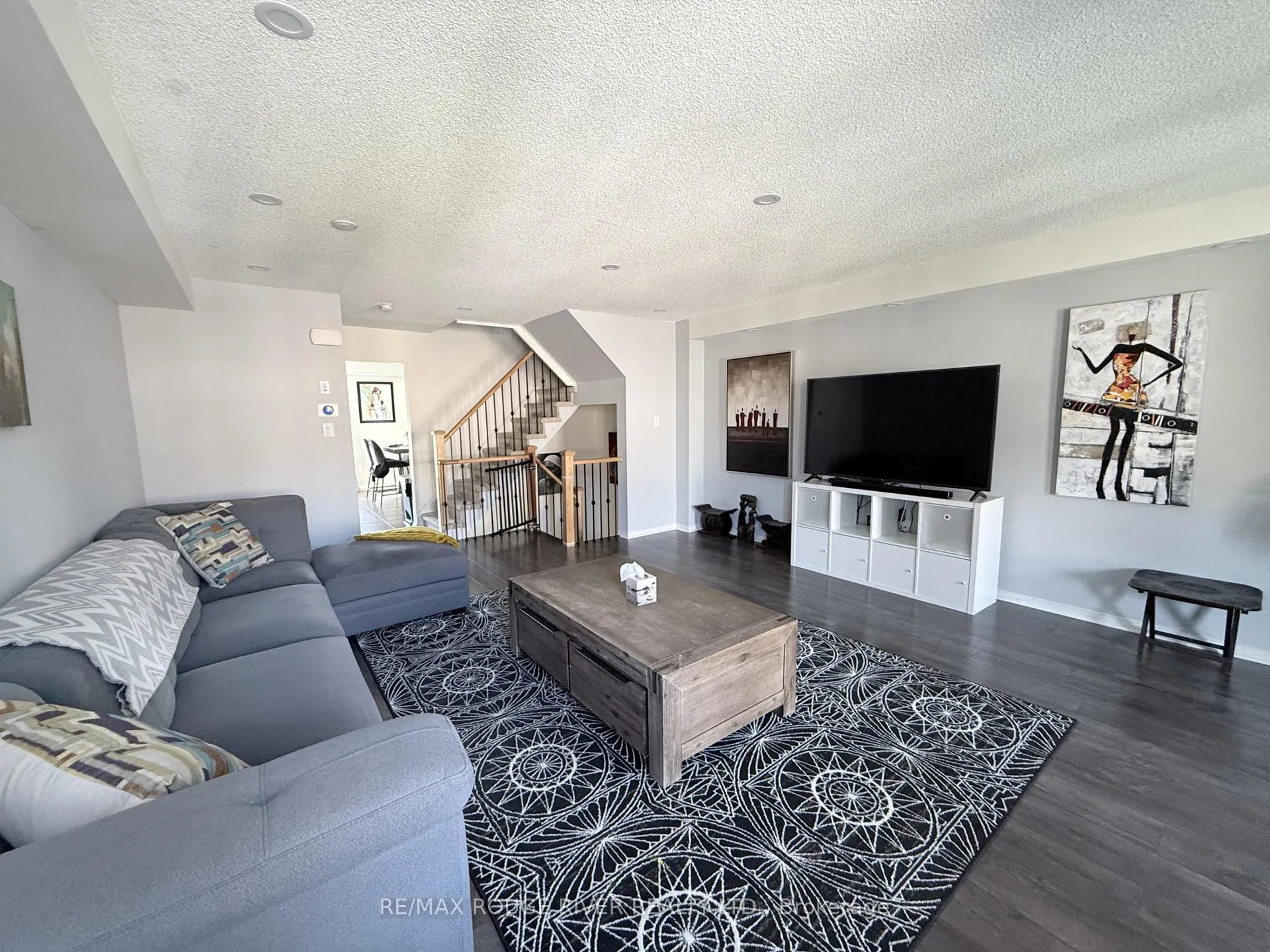 Photo 14 of 906 Audley Road N, Ajax, Central East — HOMEH