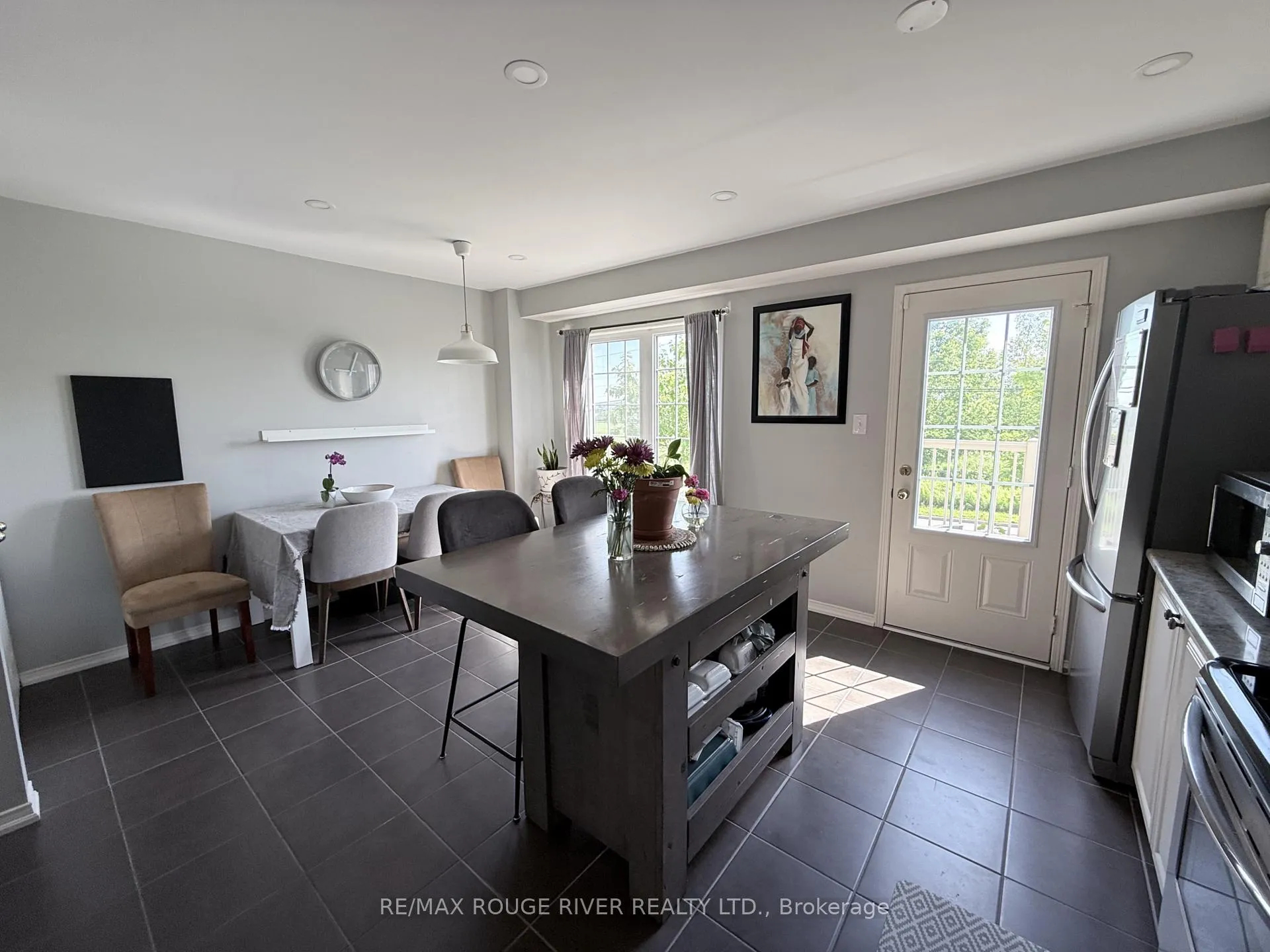 Photo 25 of 906 Audley Road N, Ajax, Central East — HOMEH