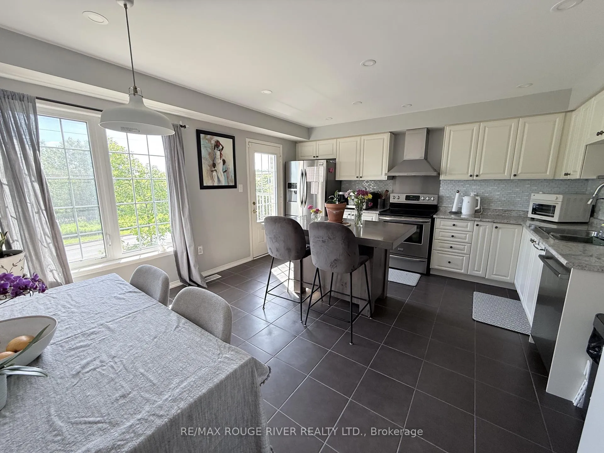 Photo 26 of 906 Audley Road N, Ajax, Central East — HOMEH
