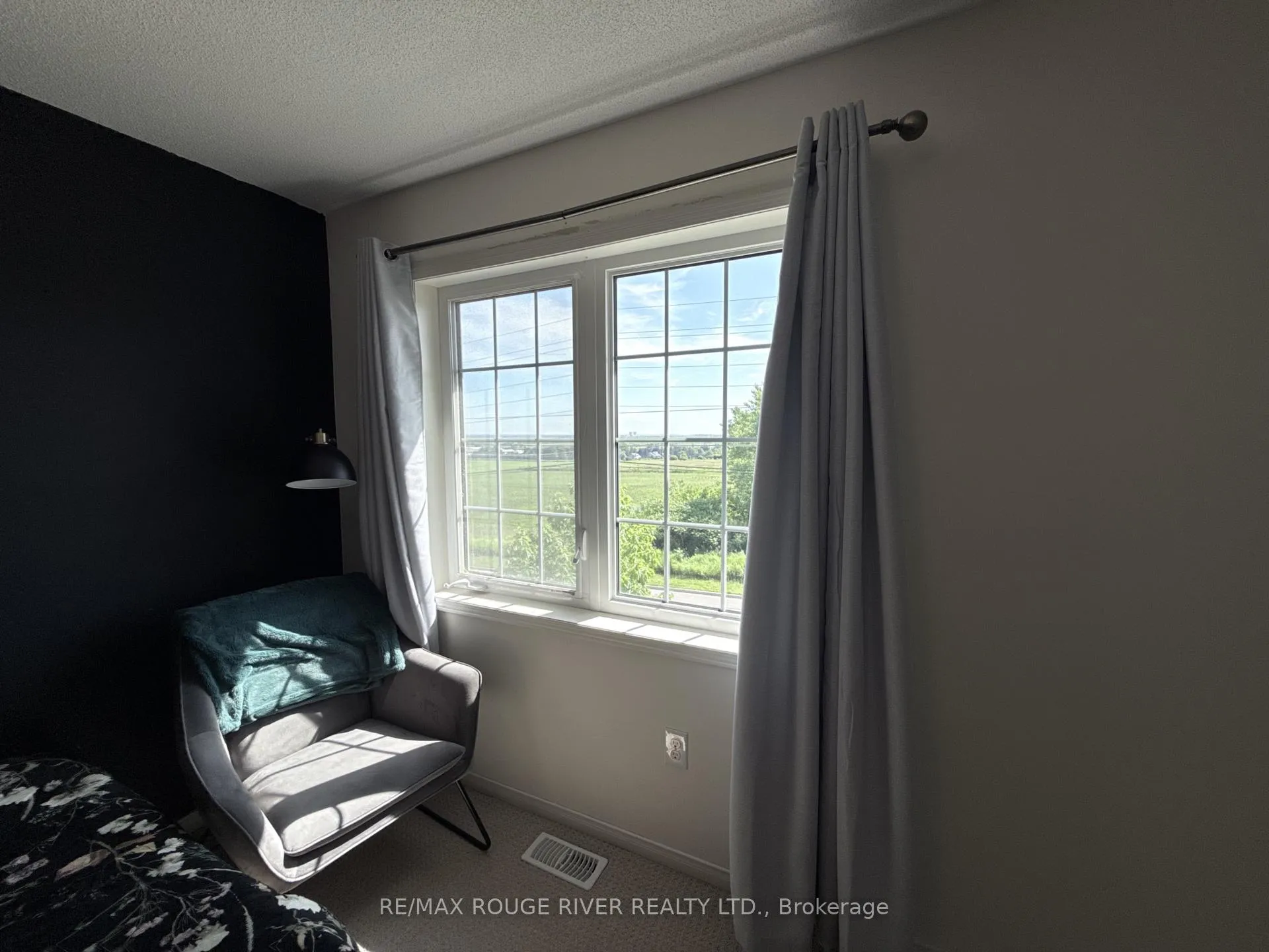 Photo 48 of 906 Audley Road N, Ajax, Central East — HOMEH