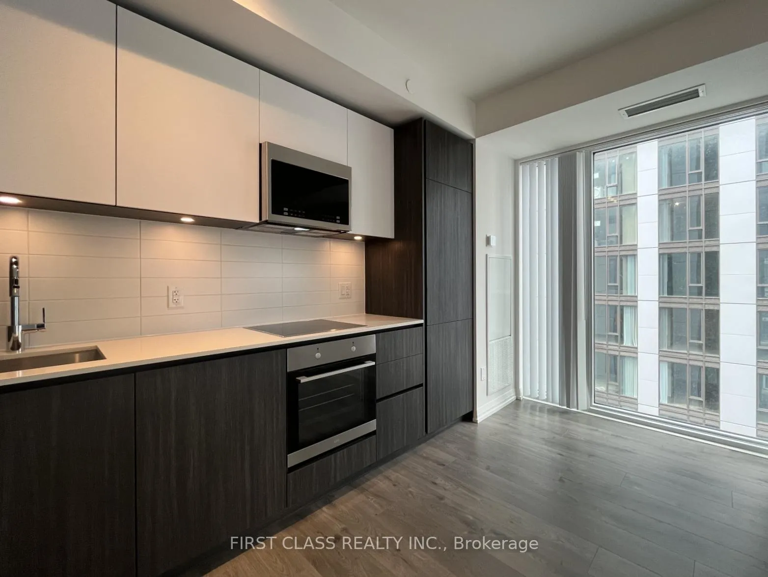 Photo 6 of Unit 3205, 8 Widmer Street, Toronto, Waterfront Communities — HOMEH