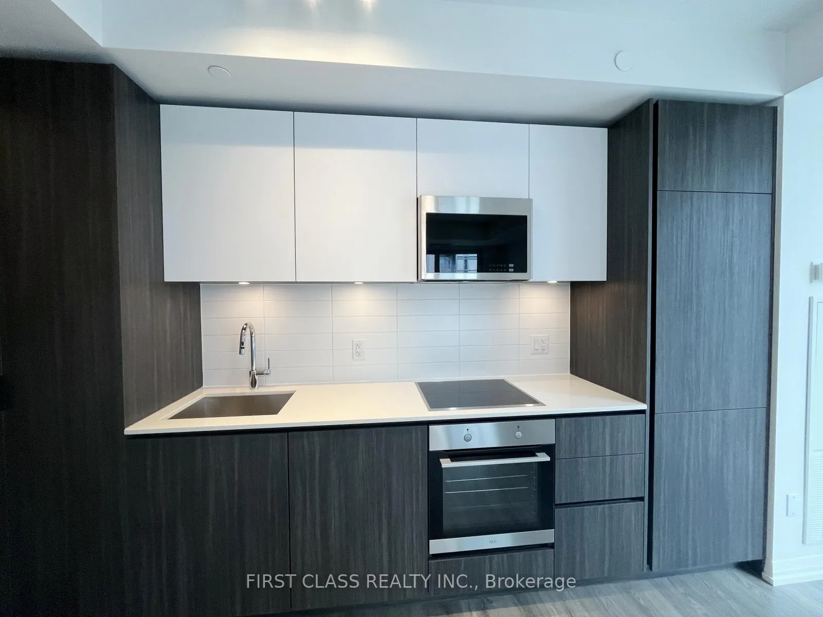 Photo 7 of Unit 3205, 8 Widmer Street, Toronto, Waterfront Communities — HOMEH