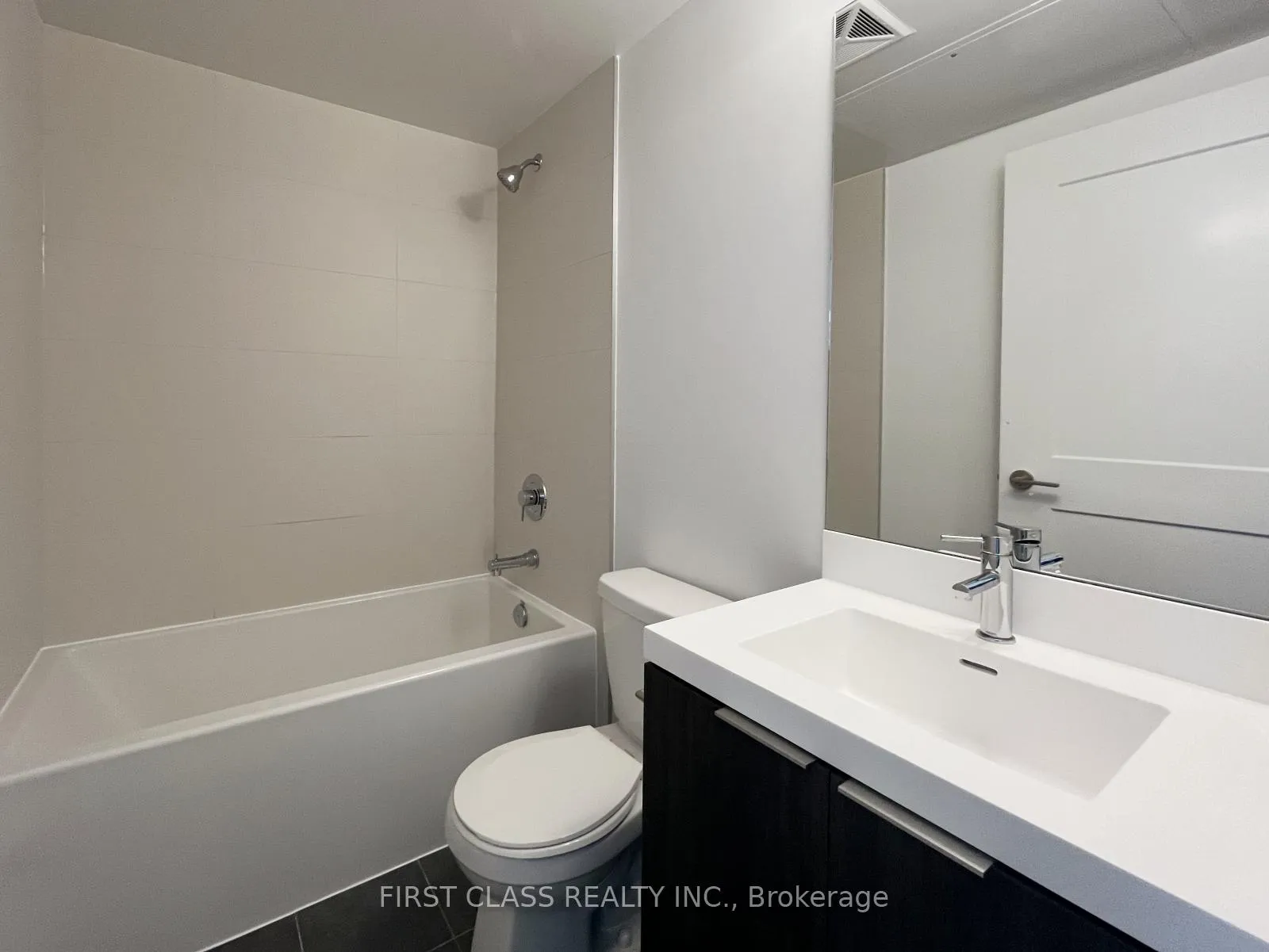 Photo 12 of Unit 3205, 8 Widmer Street, Toronto, Waterfront Communities — HOMEH