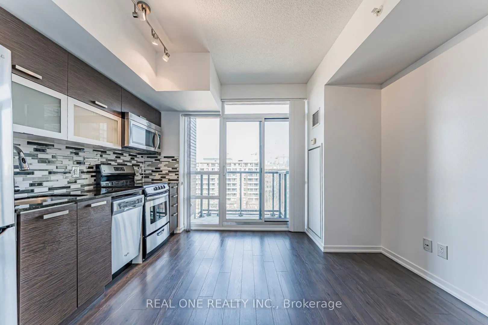 Photo 7 of Unit 846, 68 Abell Street, Toronto, Little Portugal — HOMEH