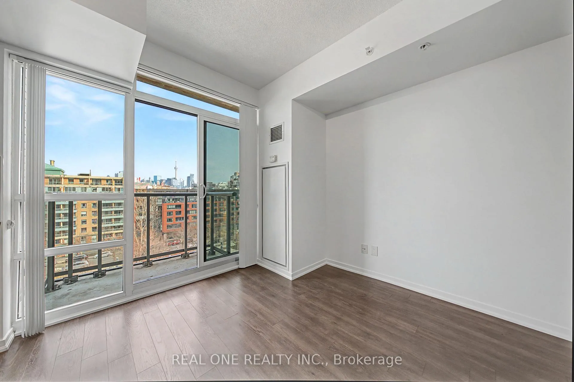 Photo 8 of Unit 846, 68 Abell Street, Toronto, Little Portugal — HOMEH
