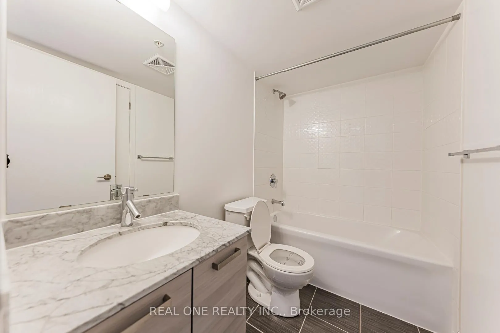 Photo 21 of Unit 846, 68 Abell Street, Toronto, Little Portugal — HOMEH