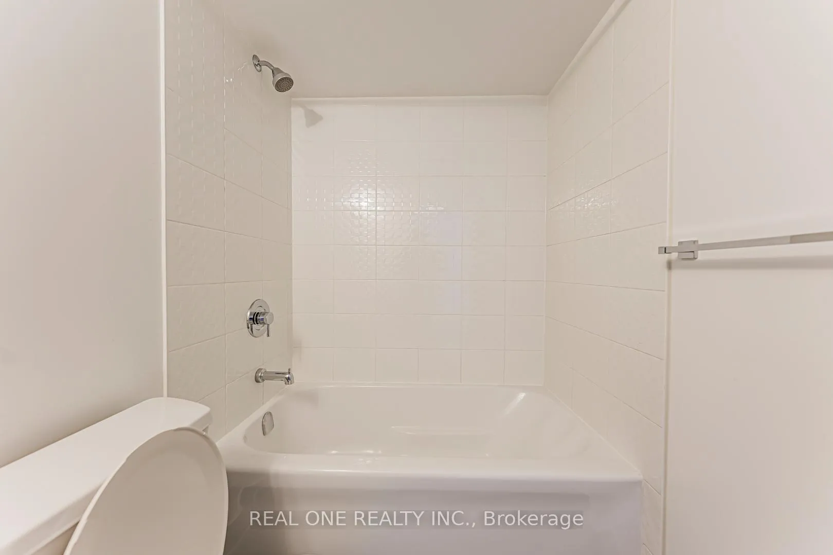 Photo 22 of Unit 846, 68 Abell Street, Toronto, Little Portugal — HOMEH