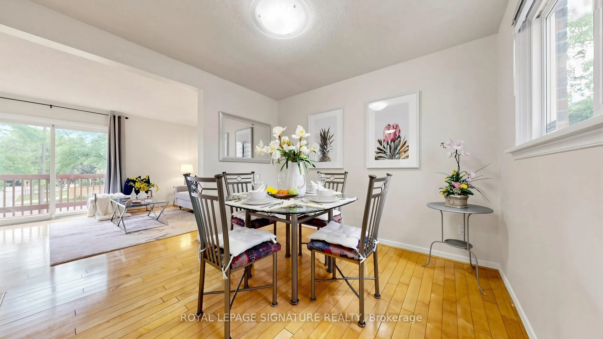 Photo 4 of 12 Linton Court, Markham, Aileen-Willowbrook — HOMEH