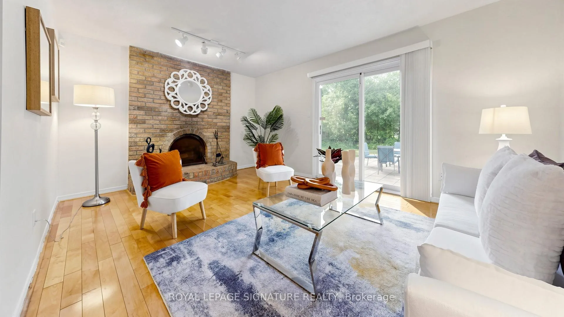 Photo 8 of 12 Linton Court, Markham, Aileen-Willowbrook — HOMEH