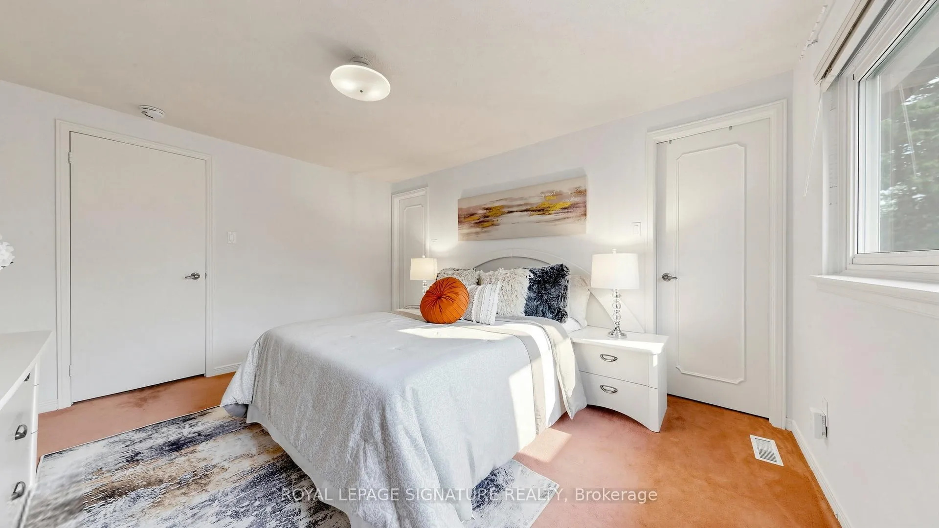 Photo 10 of 12 Linton Court, Markham, Aileen-Willowbrook — HOMEH