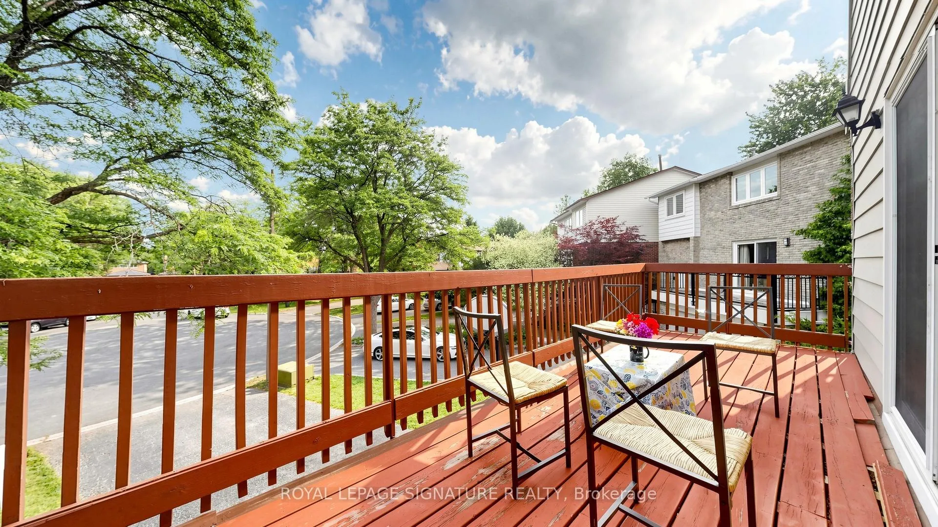 Photo 9 of 12 Linton Court, Markham, Aileen-Willowbrook — HOMEH