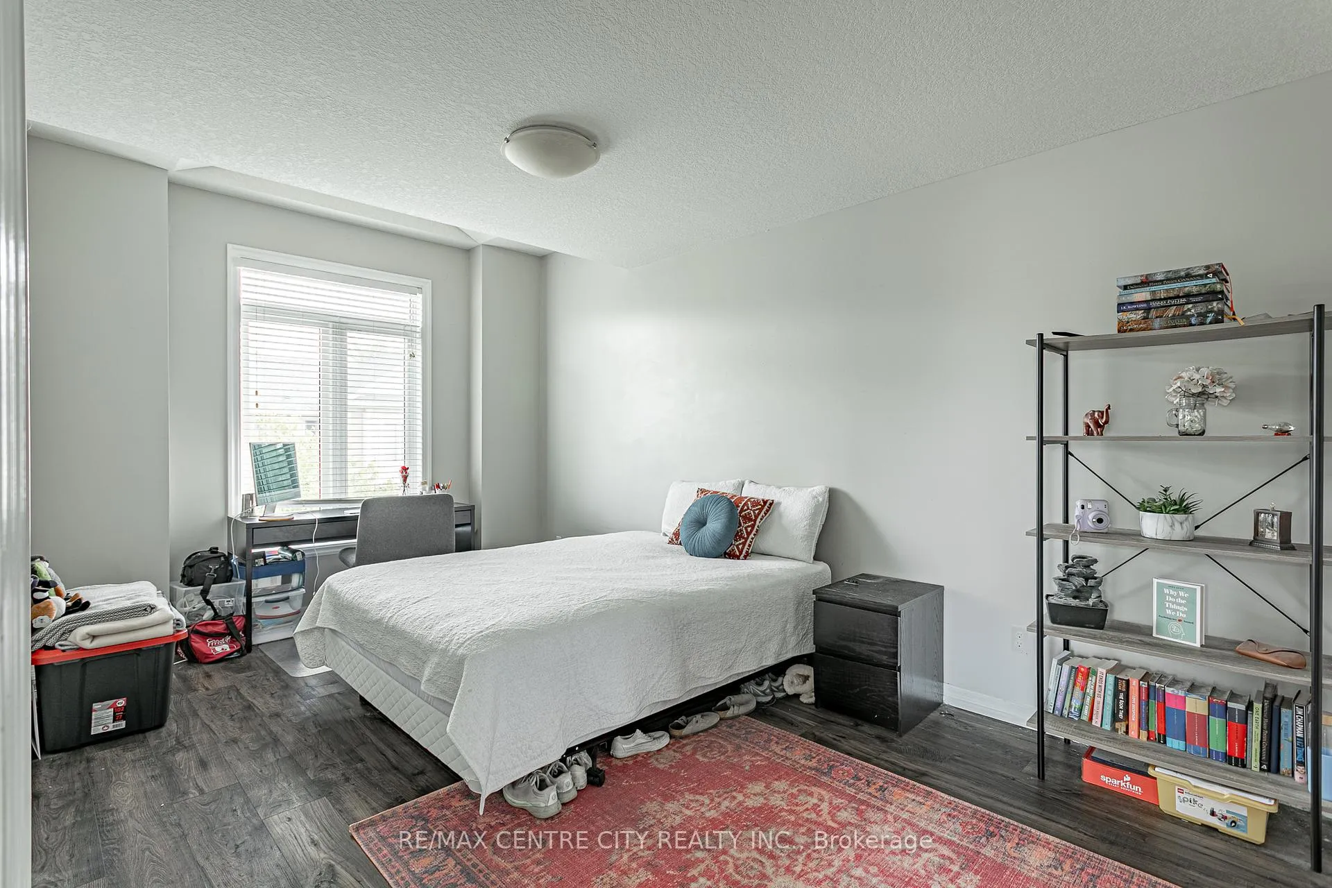 Photo 21 of Unit 89, 112 North Centre Road, London, North B — HOMEH