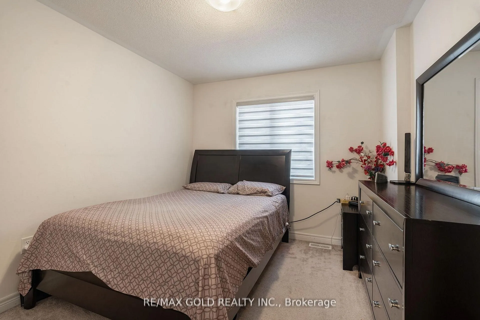 Photo 23 of 335 Stewart Street, Shelburne — HOMEH
