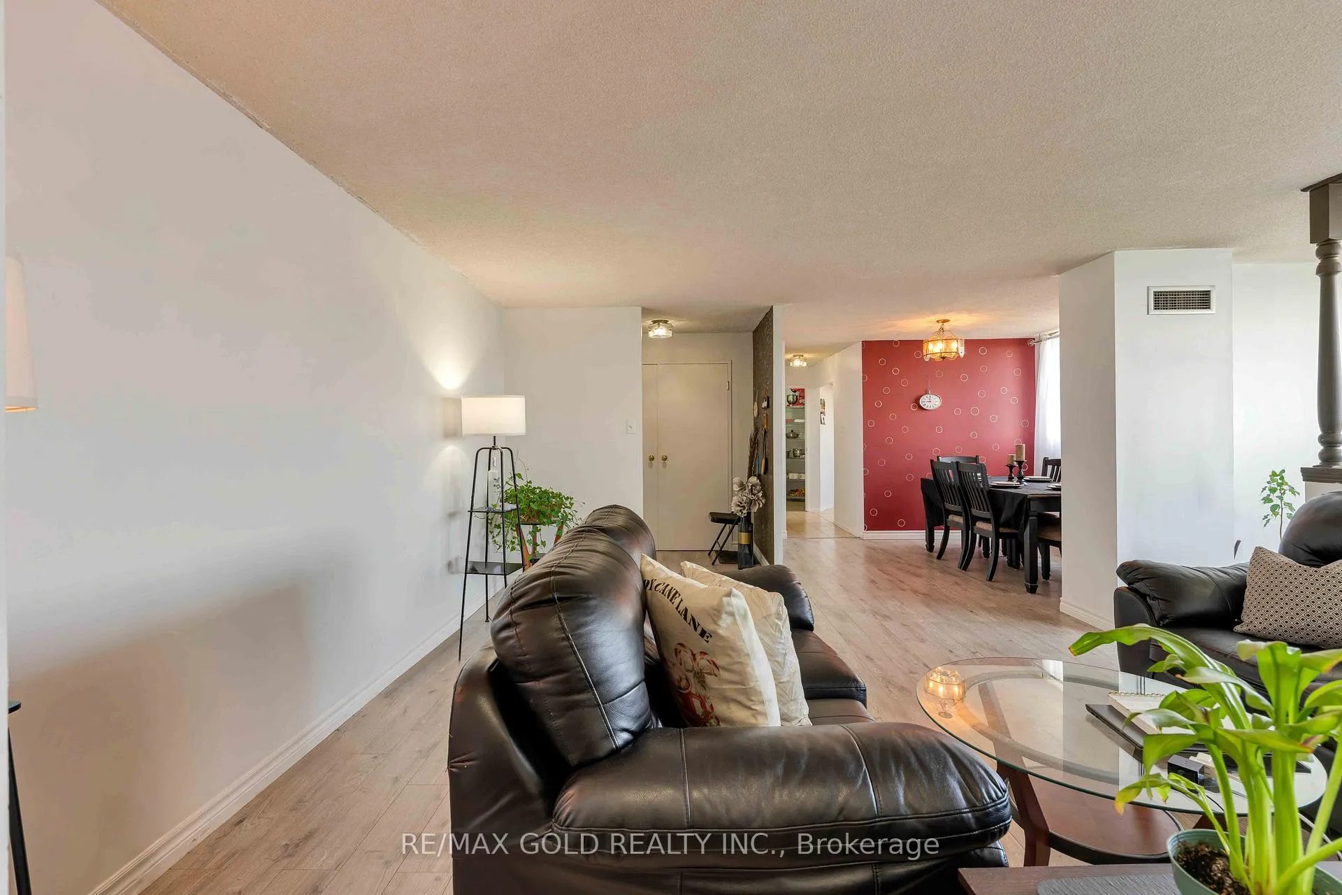 Photo 12 of Unit 2101, 3700 Kaneff Crescent, Mississauga, Mississauga Valleys — HOMEH