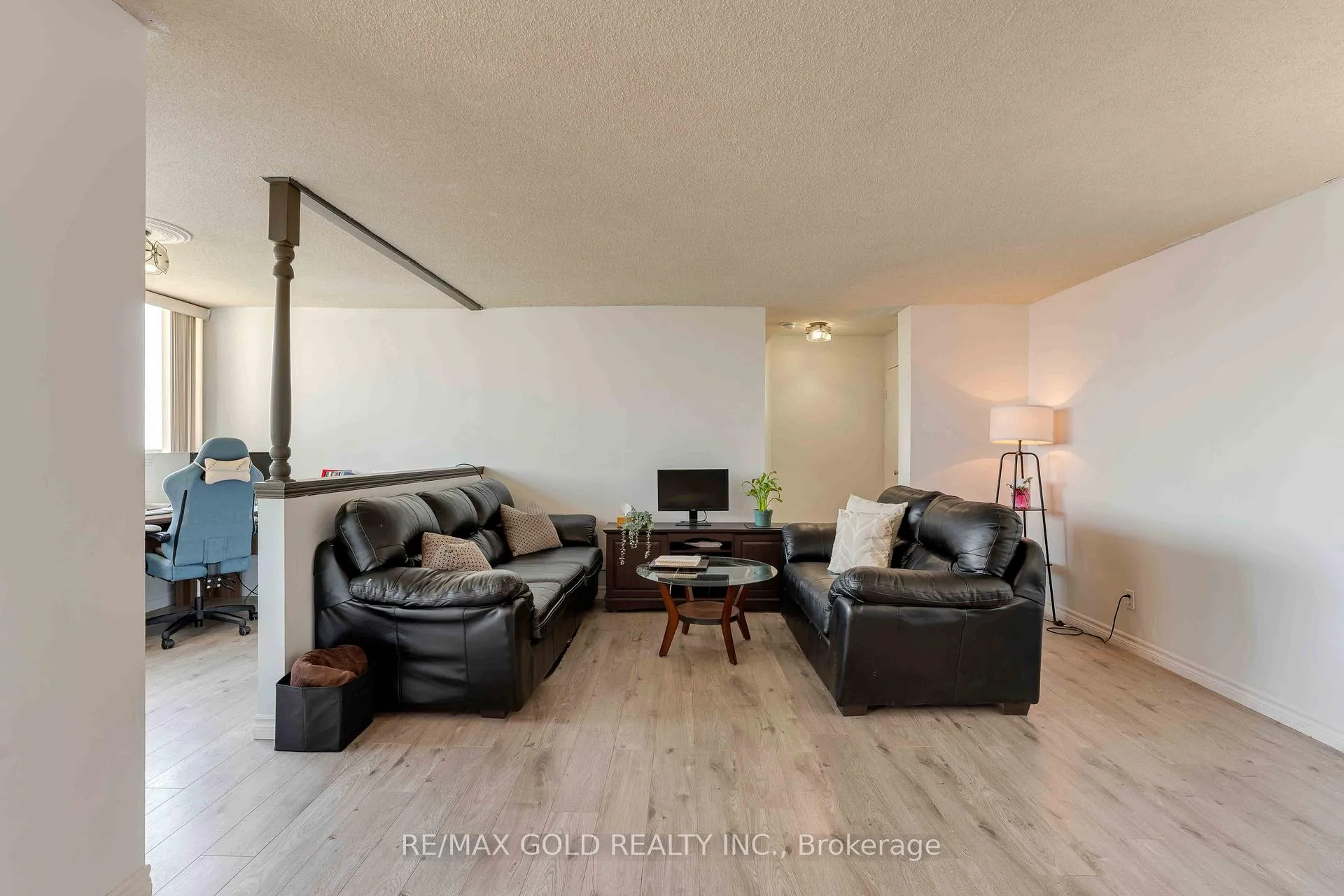 Photo 18 of Unit 2101, 3700 Kaneff Crescent, Mississauga, Mississauga Valleys — HOMEH