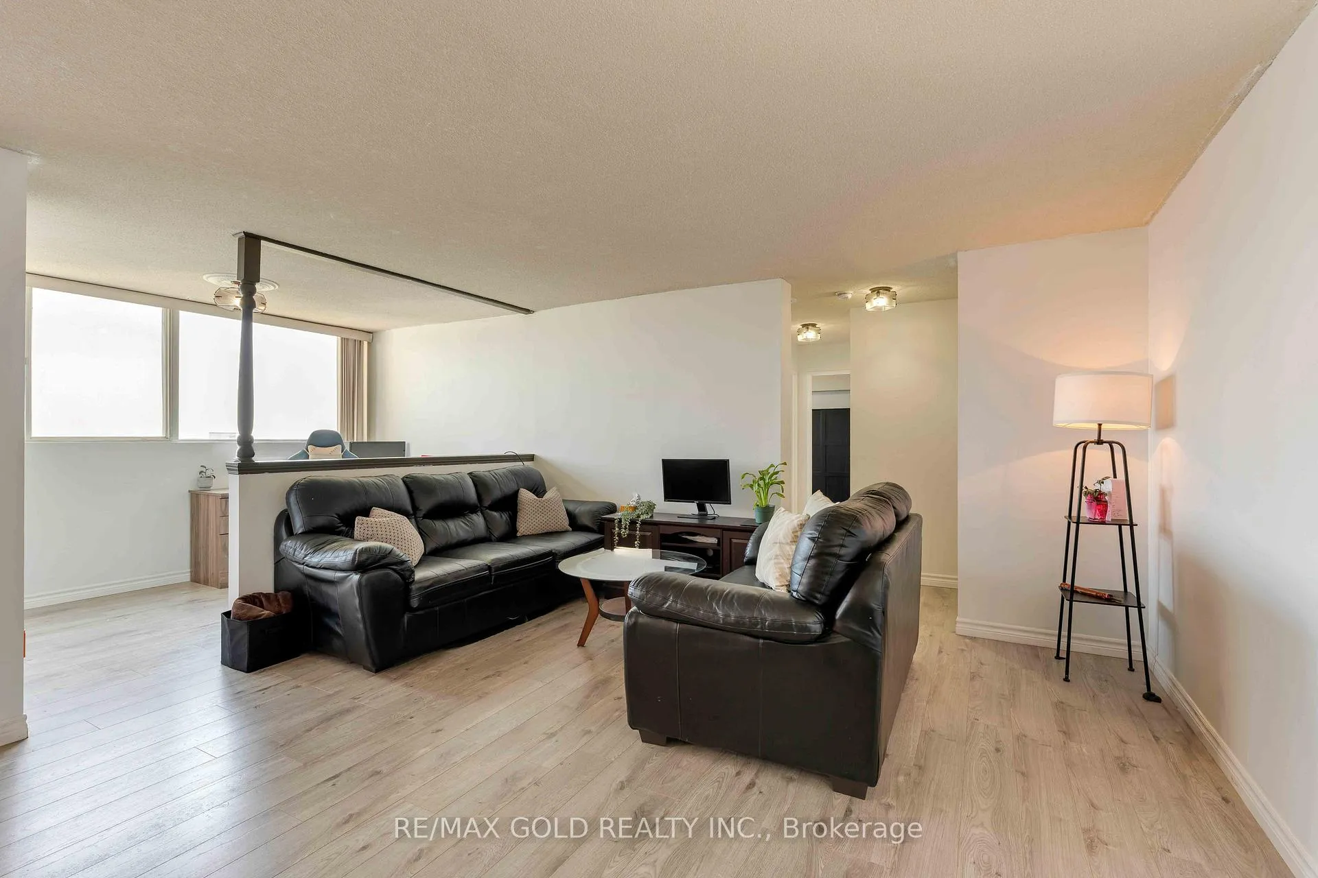 Photo 22 of Unit 2101, 3700 Kaneff Crescent, Mississauga, Mississauga Valleys — HOMEH