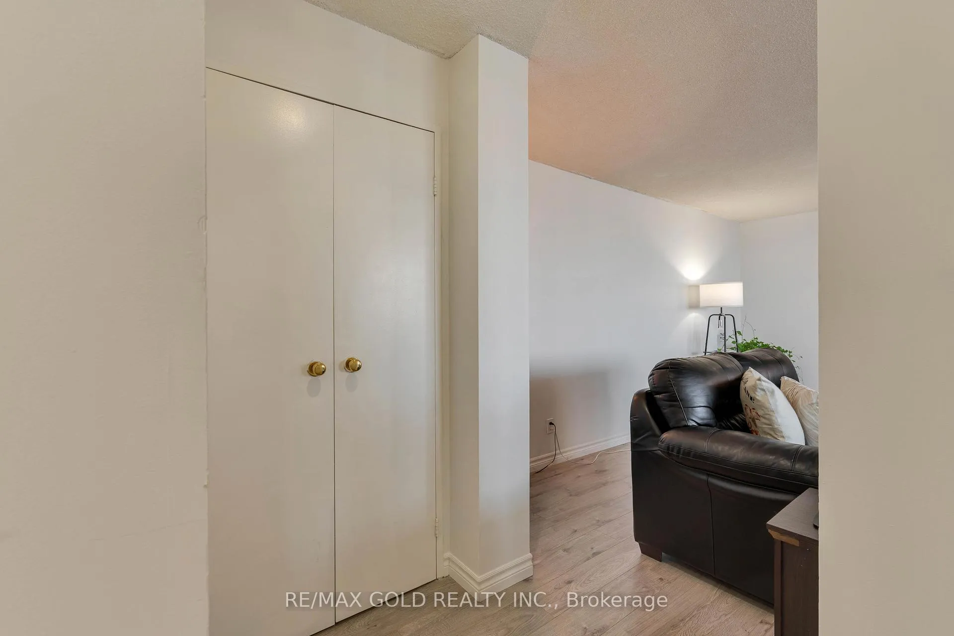 Photo 26 of Unit 2101, 3700 Kaneff Crescent, Mississauga, Mississauga Valleys — HOMEH