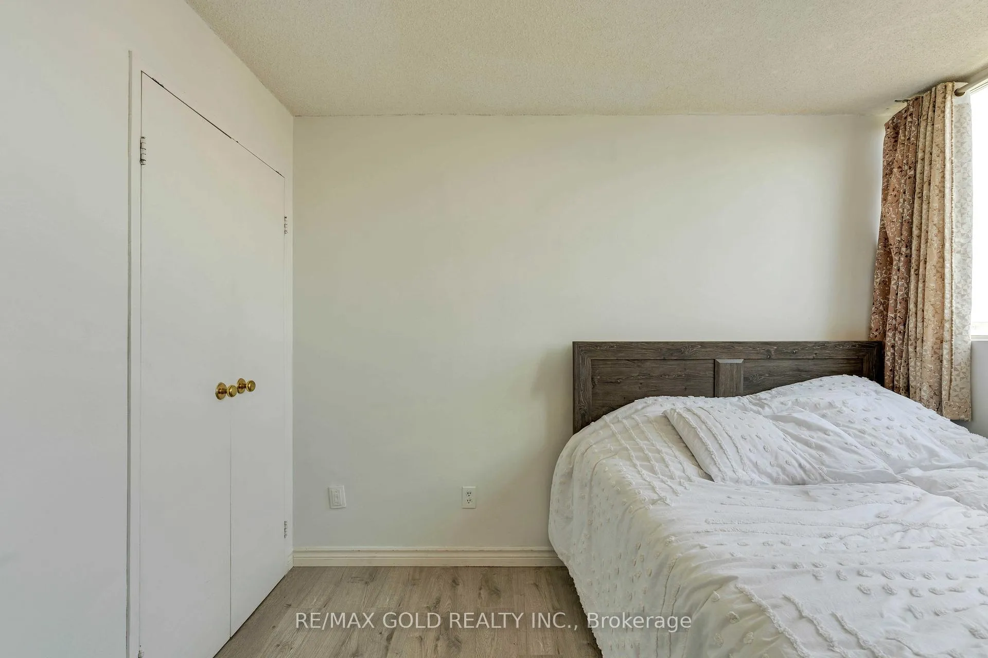 Photo 28 of Unit 2101, 3700 Kaneff Crescent, Mississauga, Mississauga Valleys — HOMEH