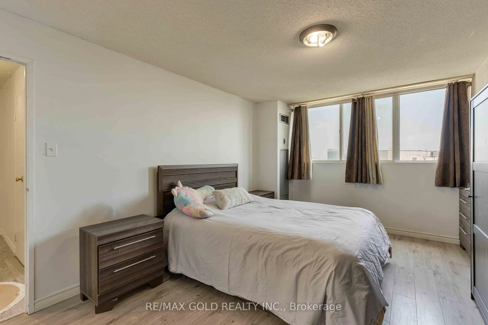 Photo 31 of Unit 2101, 3700 Kaneff Crescent, Mississauga, Mississauga Valleys — HOMEH