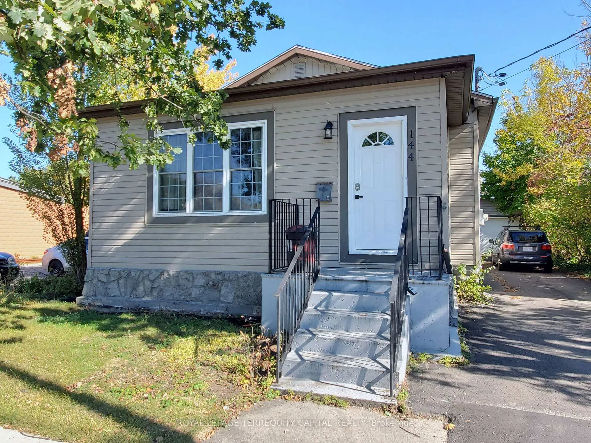 Front of Unit Lower, 144 Garner Avenue