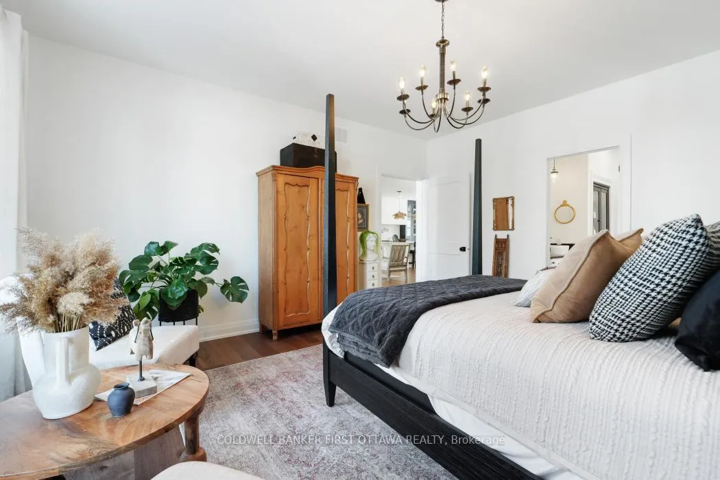 Photo 4 of 179 Glenncastle Drive, Ottawa, Carp — HOMEH