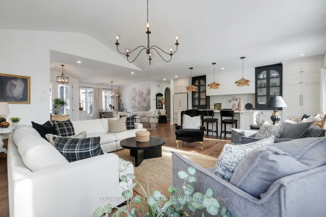 Photo 6 of 179 Glenncastle Drive, Ottawa, Carp — HOMEH