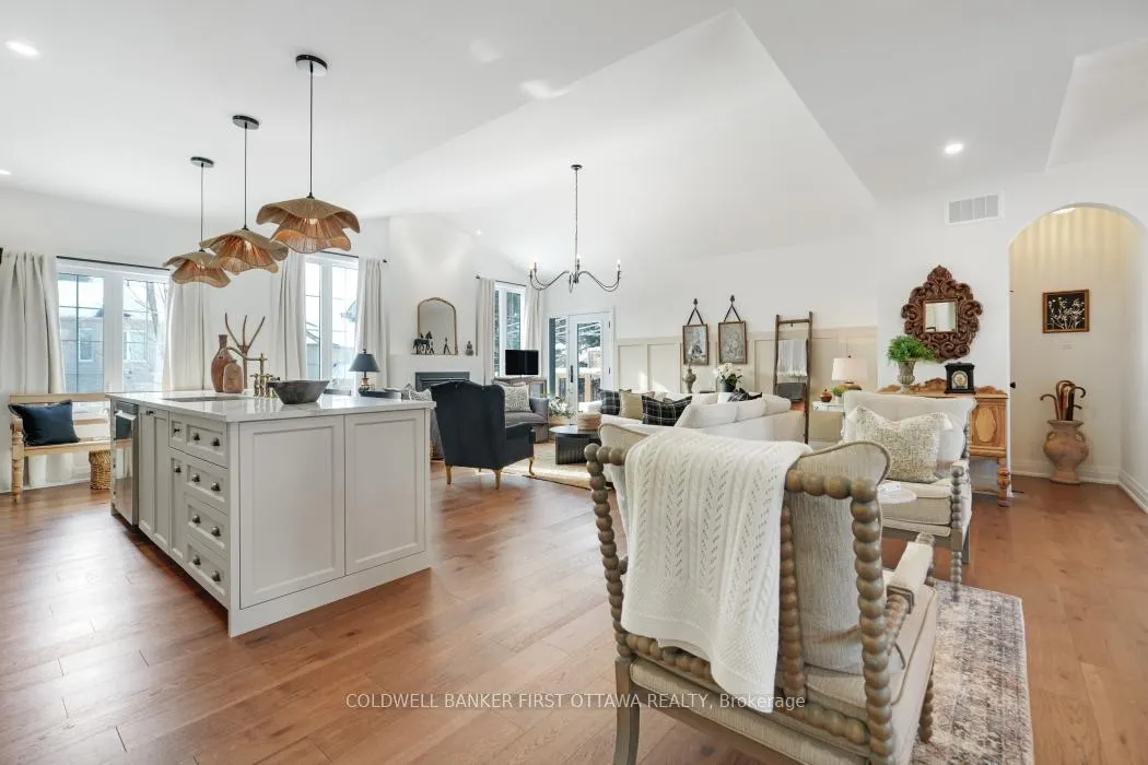 Photo 16 of 179 Glenncastle Drive, Ottawa, Carp — HOMEH