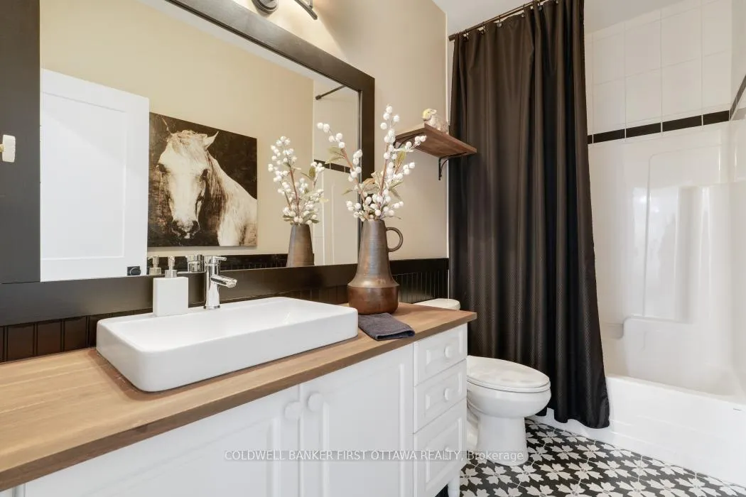 Photo 26 of 179 Glenncastle Drive, Ottawa, Carp — HOMEH