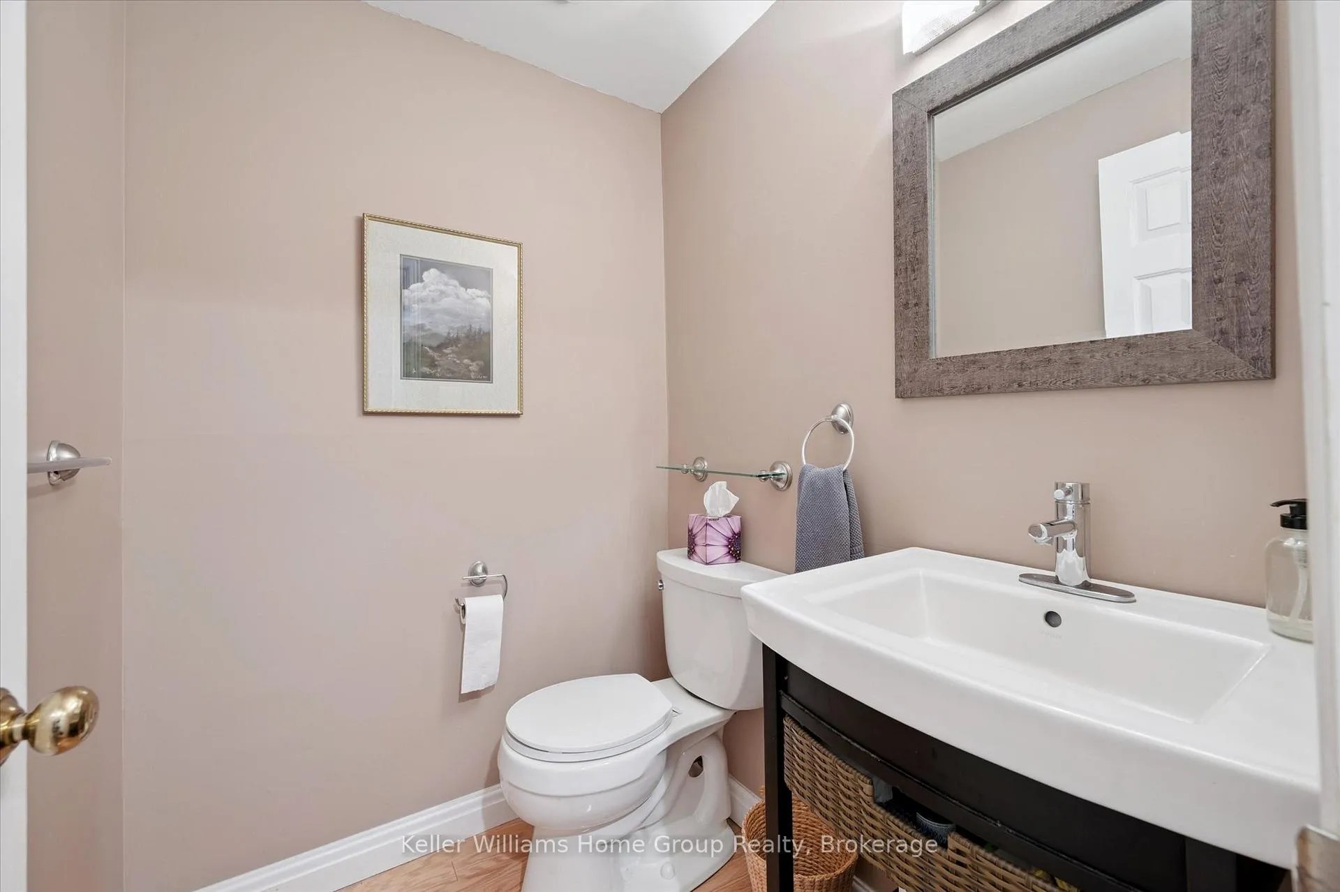 Photo 16 of Unit 4, 106 Woodlawn Road E, Guelph, Victoria North — HOMEH