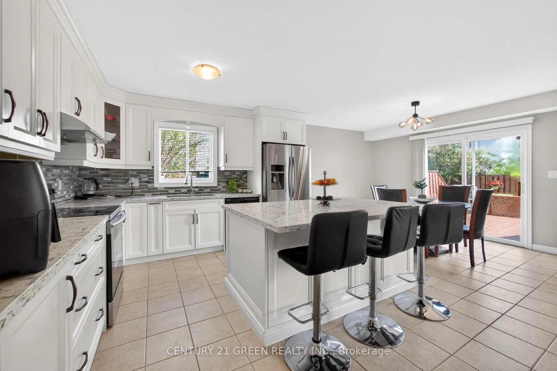 Photo 14 of 21 Hawkswood Drive, Kitchener, Bridgeport — HOMEH
