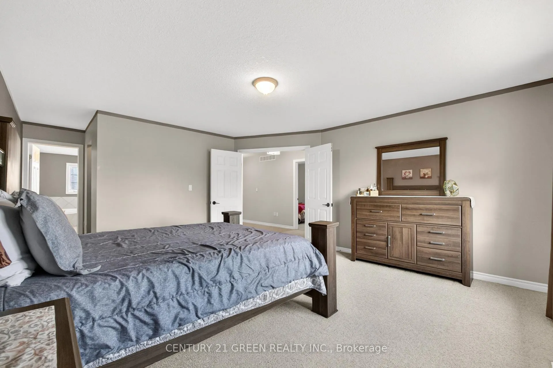 Photo 32 of 21 Hawkswood Drive, Kitchener, Bridgeport — HOMEH
