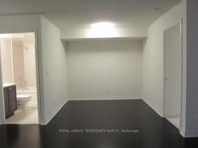 Photo 17 of Unit 803, 19 Grand Trunk Crescent, Toronto, Waterfront Communities — HOMEH