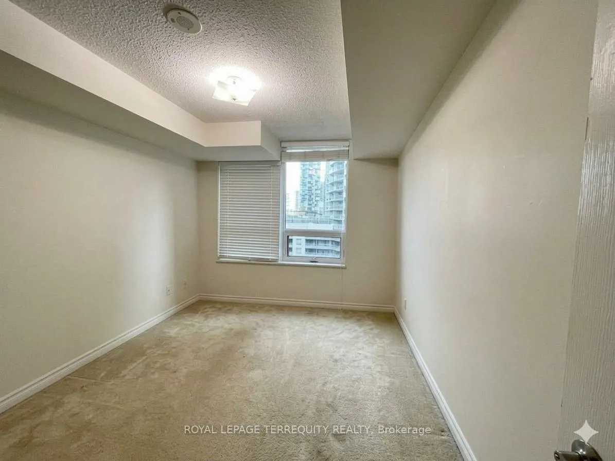 Photo 21 of Unit 803, 19 Grand Trunk Crescent, Toronto, Waterfront Communities — HOMEH