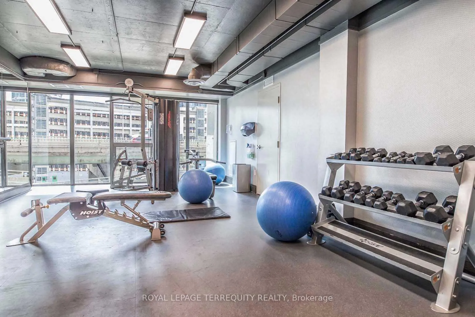 Photo 36 of Unit 803, 19 Grand Trunk Crescent, Toronto, Waterfront Communities — HOMEH